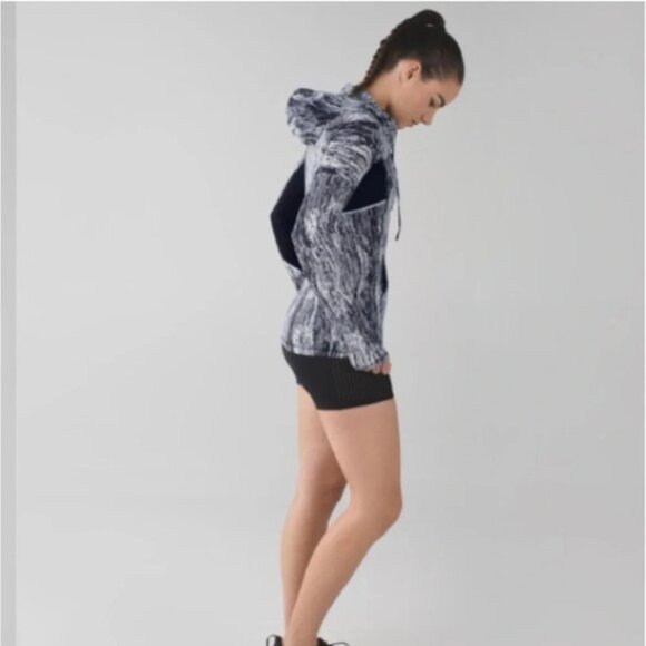 Lululemon Runbeam Hoodie Texture Twist White Black / Black 8 - Picture 3 of 12
